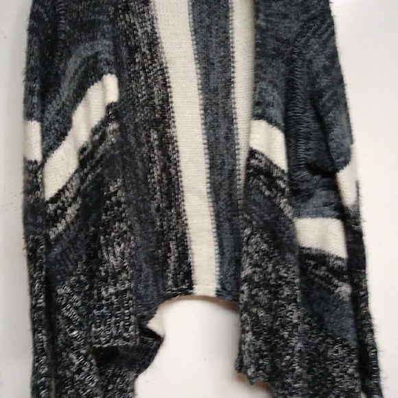 APPROACH CARDIGAN SWEATER JACKET - Picture 2 of 2